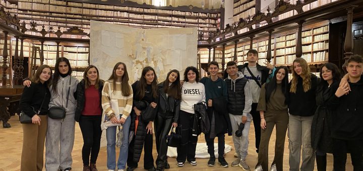 Visita del III Liceo classico di Villa Sora alla Biblioteca Vallicelliana in Roma